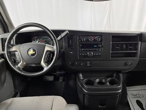 Used 2010 Chevrolet Express 2500 LT w/ LT Preferred Equipment Group RWD image 13