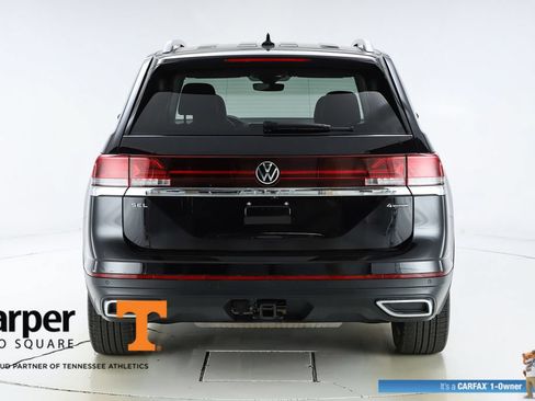 Used 2025 Volkswagen Atlas SEL AWD/4WD image 8