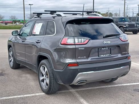 Used 2019 Jeep Cherokee Limited AWD/4WD image 3