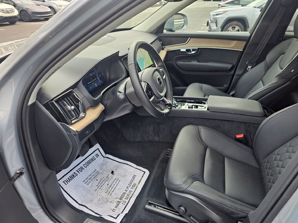 Certified 2025 Volvo XC90 B5 Core AWD/4WD image 15