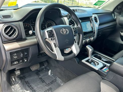Used 2019 Toyota Tundra SR5 AWD/4WD image 7