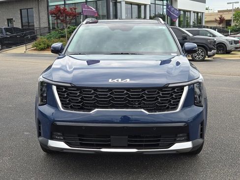 Used 2025 Kia Sorento EX w/ Panoramic Sunroof Package FWD image 2
