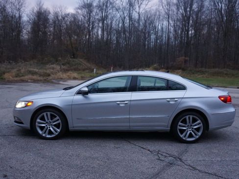 Used 2014 Volkswagen CC Executive image 2