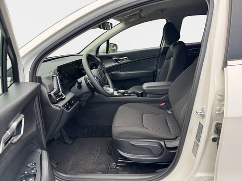 Used 2024 Kia Sportage LX AWD/4WD image 12