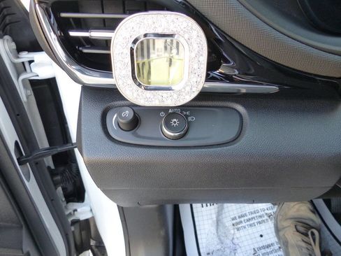 Used 2025 Buick Envista Sport Touring w/ Convenience I Package image 26