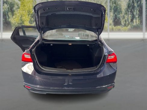 Used 2025 Chevrolet Malibu LT FWD image 12