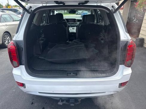 Used 2022 Hyundai Palisade Limited AWD/4WD image 16