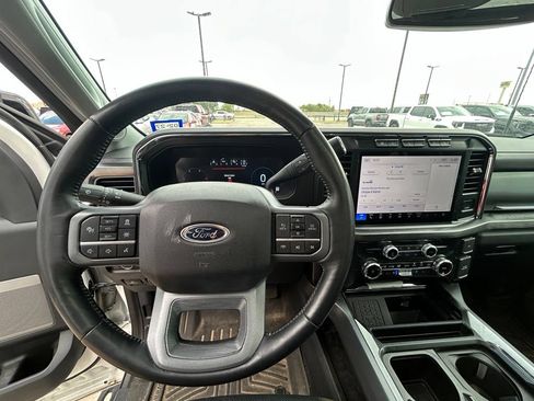 Used 2024 Ford F250 Lariat w/ Lariat Ultimate Package AWD/4WD image 10