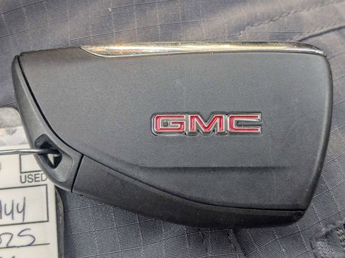 Used 2025 GMC Terrain Elevation AWD/4WD image 37