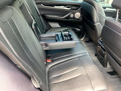 Used 2018 BMW X5 xDrive50i AWD/4WD image 16