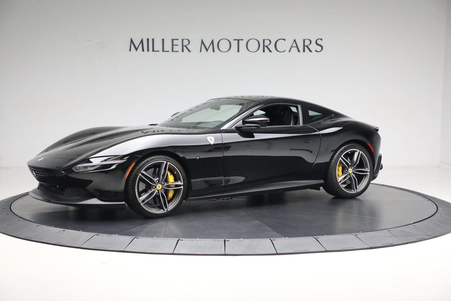 Certified 2021 Ferrari Roma RWD image 2