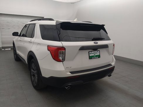 Used 2021 Ford Explorer XLT w/ Equipment Group 202A RWD image 5