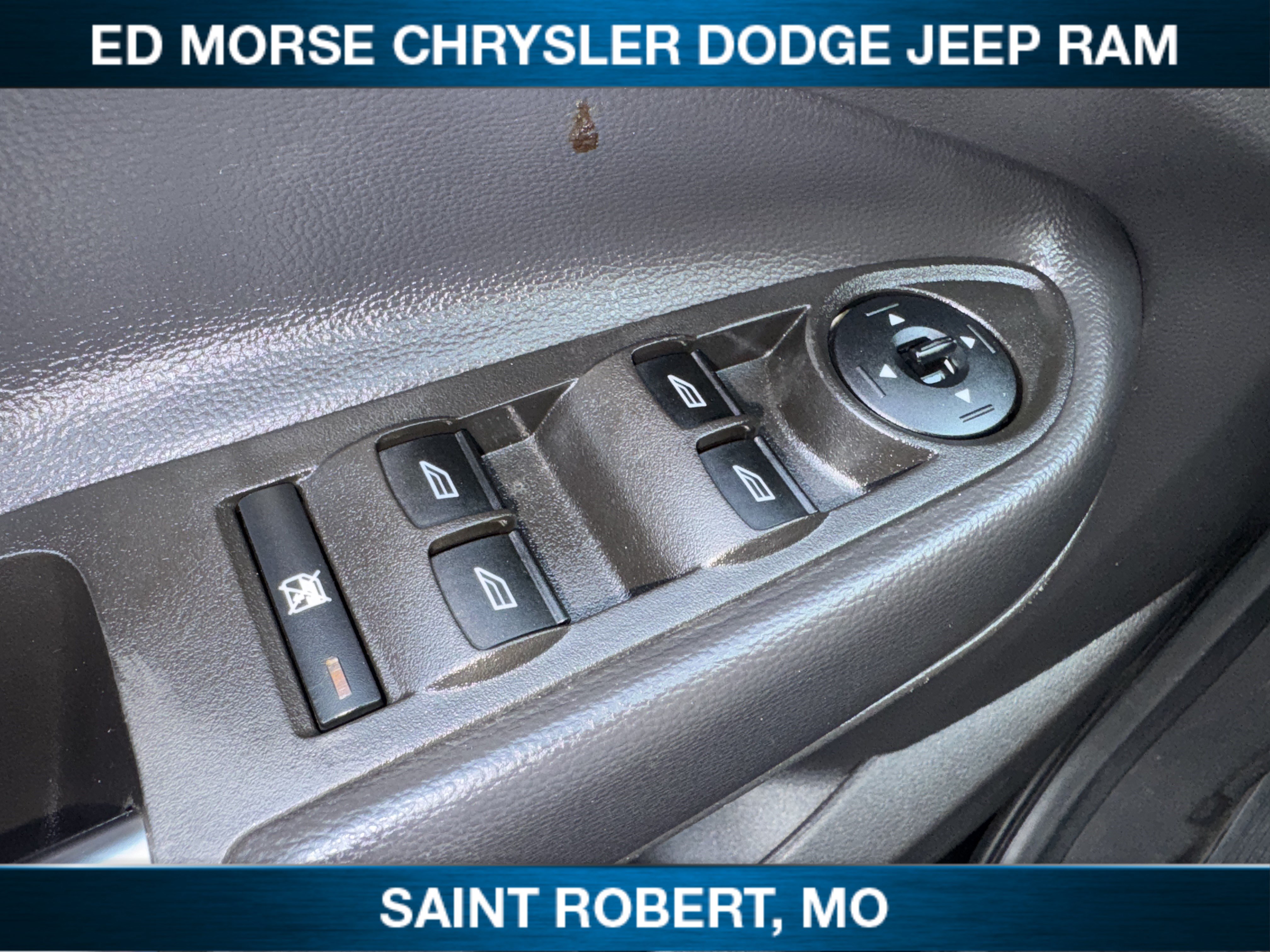 Used 2018 Ford Escape SE w/ SE Sync 3 Package AWD/4WD image 18