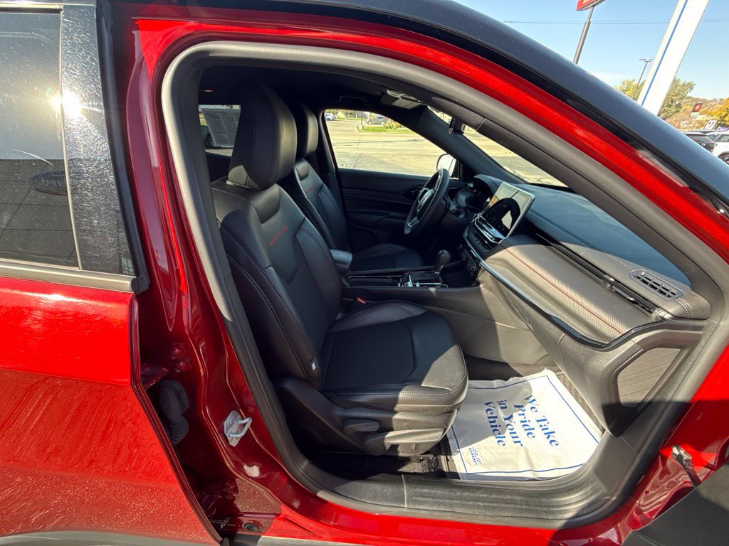 Used 2025 Jeep Compass Trailhawk AWD/4WD image 34