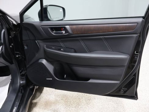 Used 2019 Subaru Outback 2.5i Limited w/ Popular Package #2 image 23