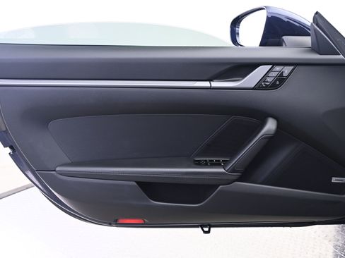 Used 2020 Porsche 911 Carrera S image 25