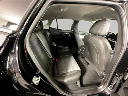 Used 2024 Chevrolet Trax LT w/ Driver Confidence Package FWD image 25