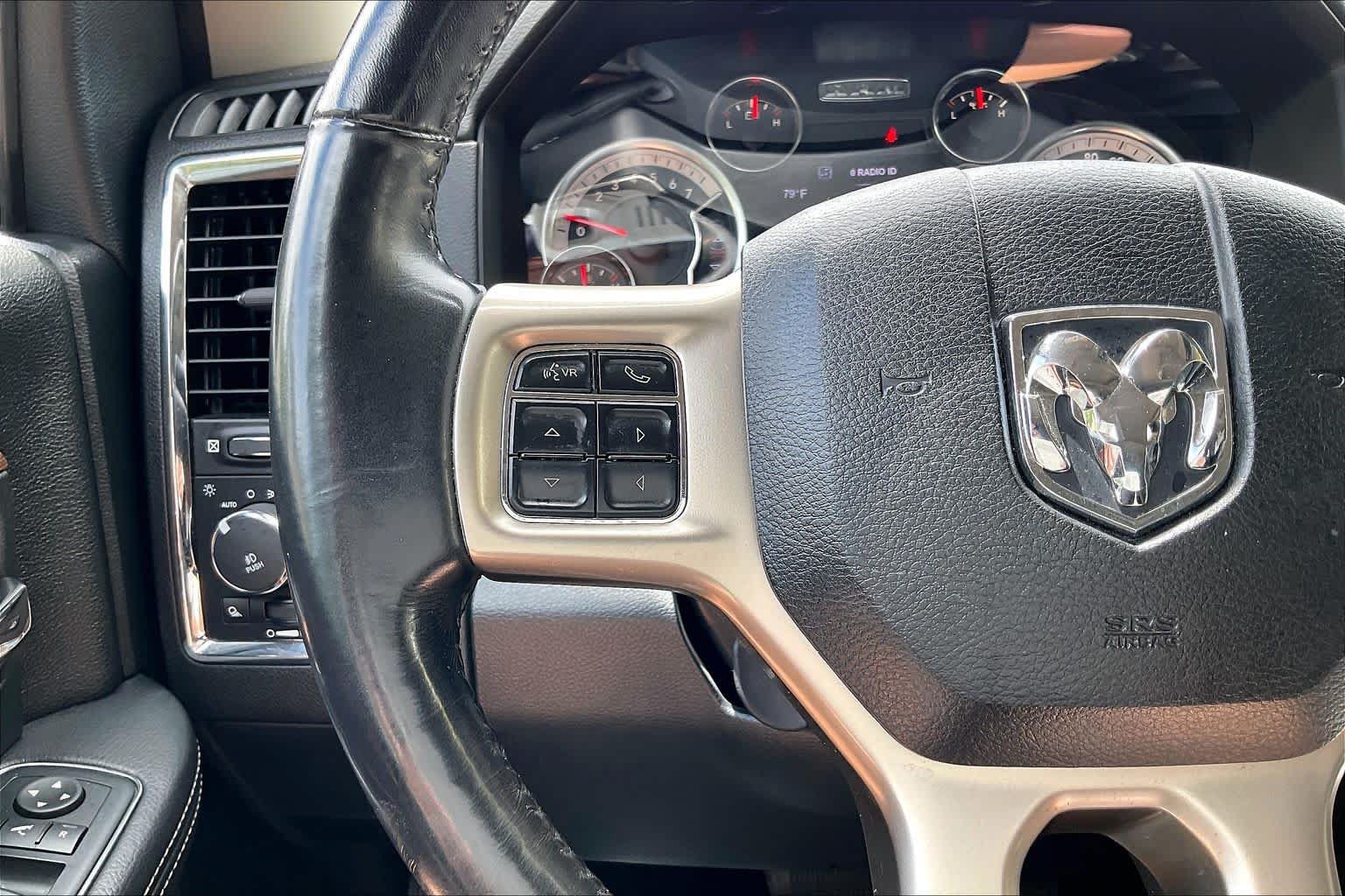 Used 2017 RAM 1500 Laramie w/ Convenience Group AWD/4WD image 18