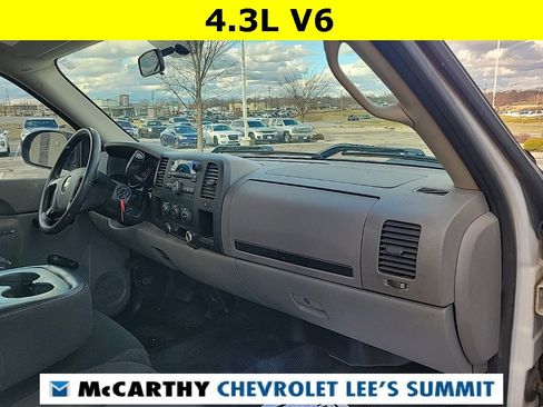 Used 2011 Chevrolet Silverado 1500 W/T image 12