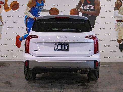Used 2025 Kia Telluride S image 24