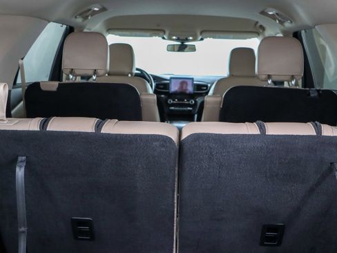 Used 2021 Ford Explorer Limited image 31