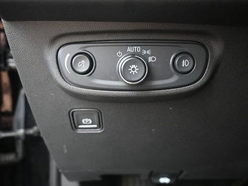 Used 2024 GMC Terrain SLT AWD/4WD image 14
