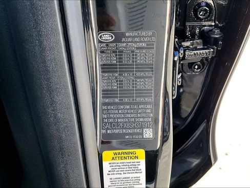 New 2025 Land Rover Discovery Sport Dynamic SE AWD/4WD image 8