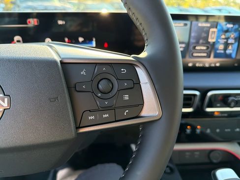 New 2026 Nissan Sentra SL w/ Floor Mat Package image 23