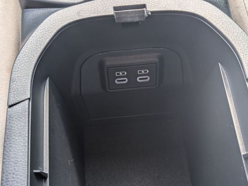 Certified 2025 Toyota RAV4 XLE AWD/4WD image 26