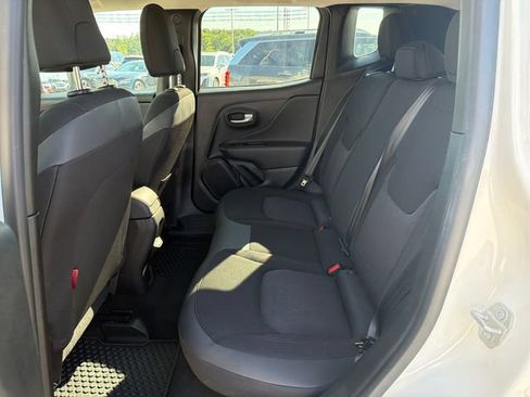Used 2023 Jeep Renegade Trailhawk AWD/4WD image 34