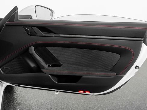 Used 2025 Porsche 911 Carrera 4 GTS image 50