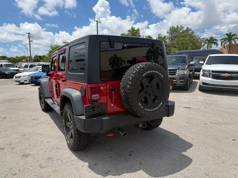 Used 2014 Jeep Wrangler Unlimited Sport w/ Quick Order Package 23S AWD/4WD image 7