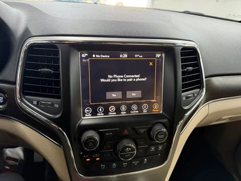 Used 2018 Jeep Grand Cherokee Limited w/ Trailer Tow Group IV RWD image 21