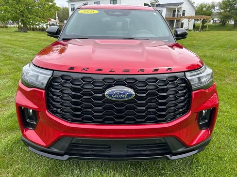 Used 2025 Ford Explorer ST-Line AWD/4WD image 10