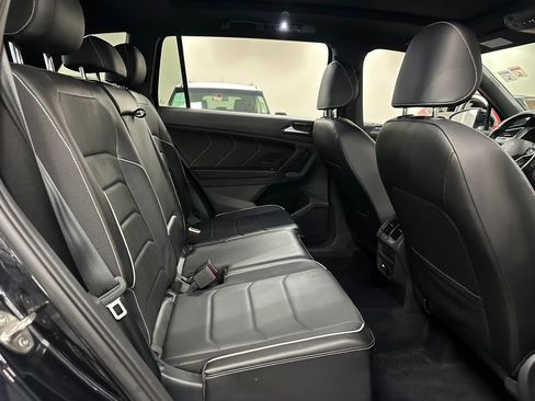 Used 2022 Volkswagen Tiguan SEL R-Line image 30