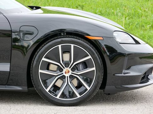 New 2026 Porsche Taycan AWD/4WD image 38