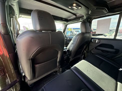 Used 2021 Jeep Wrangler Unlimited Sahara w/ Cold Weather Group image 13