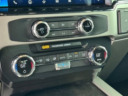 Used 2022 Ford F250 Lariat w/ FX4 Off-Road Package image 19