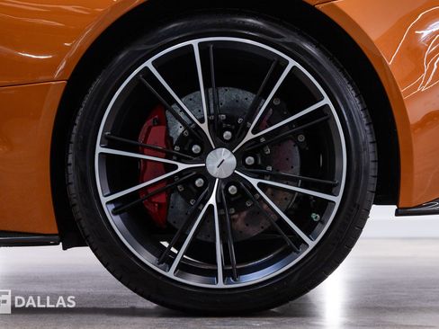 Used 2014 Aston Martin Vanquish Coupe RWD image 3