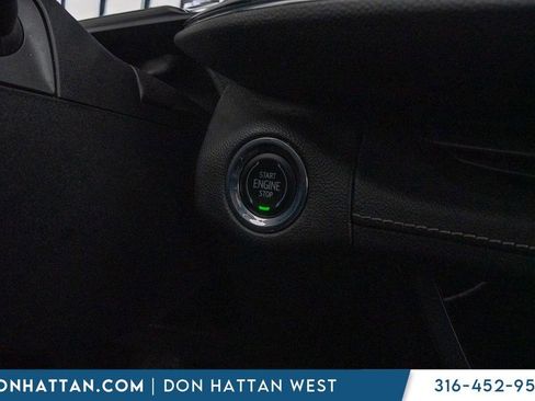Used 2023 Buick Envision Essence FWD image 11
