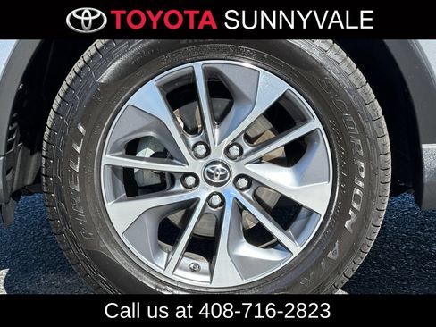 Used 2018 Toyota RAV4 XLE w/ Convenience Package AWD/4WD image 12