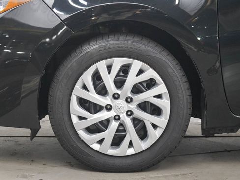 Used 2018 Toyota Corolla LE FWD image 26