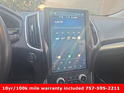 Used 2022 Ford Edge Titanium image 14