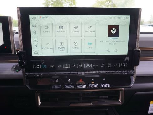 New 2025 GMC Hummer EV 2X image 19