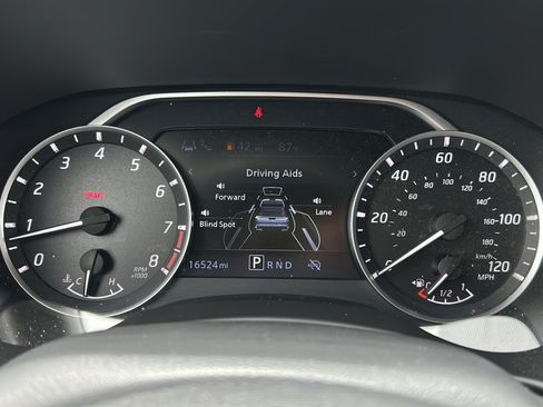 Used 2025 Nissan Frontier SV w/ SV Convenience Package RWD image 26