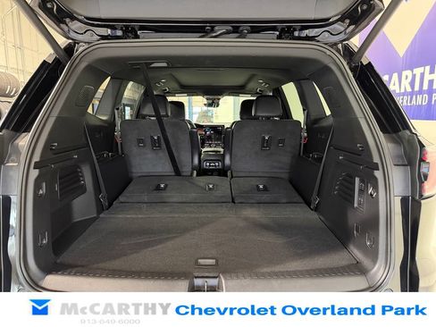 Used 2025 GMC Acadia Denali w/ Super Cruise Package FWD image 32