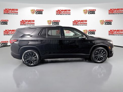 Used 2023 Chevrolet Traverse RS AWD/4WD image 18