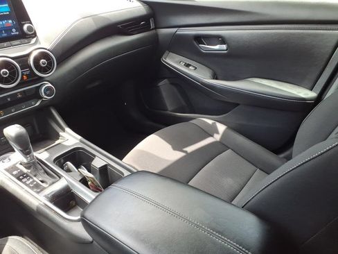 Used 2025 Nissan Sentra SV FWD image 12