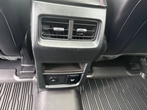 Used 2024 Ford Edge ST-Line AWD/4WD image 22