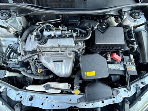 Used 2015 Toyota Camry XSE image 18